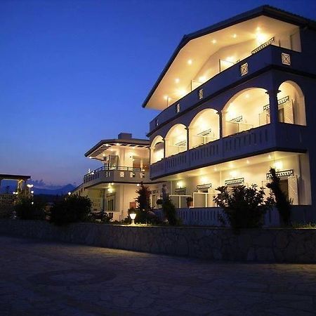 الشقق الفندقية أموديافي  Gogas Palace المظهر الخارجي الصورة