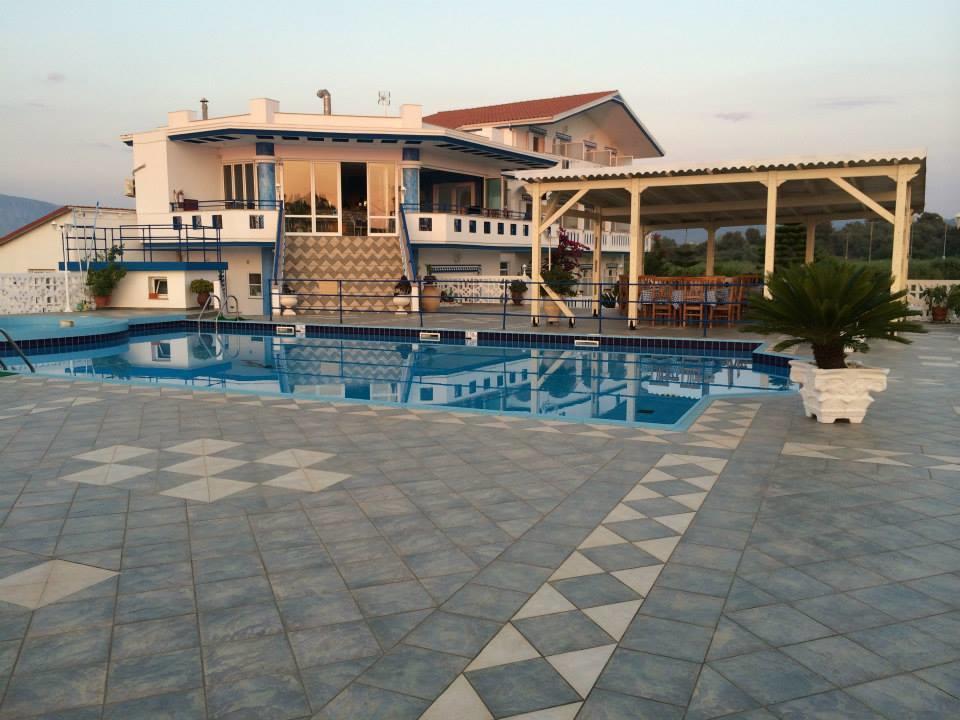 الشقق الفندقية أموديافي  Gogas Palace المظهر الخارجي الصورة